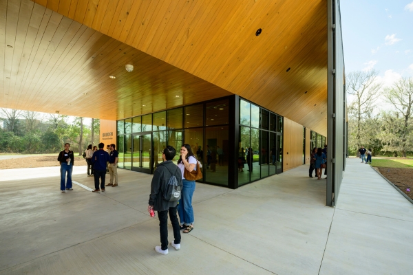 dogtrot of welcome center